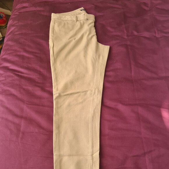 ✨ Gap Signature Skinny Ankle Khaki Pants - Size 8 ✨ - Picture 5 of 8